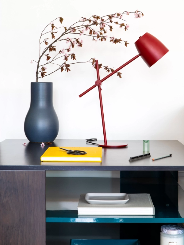 Lámpara de mesa Frida articulada - Imagen 15