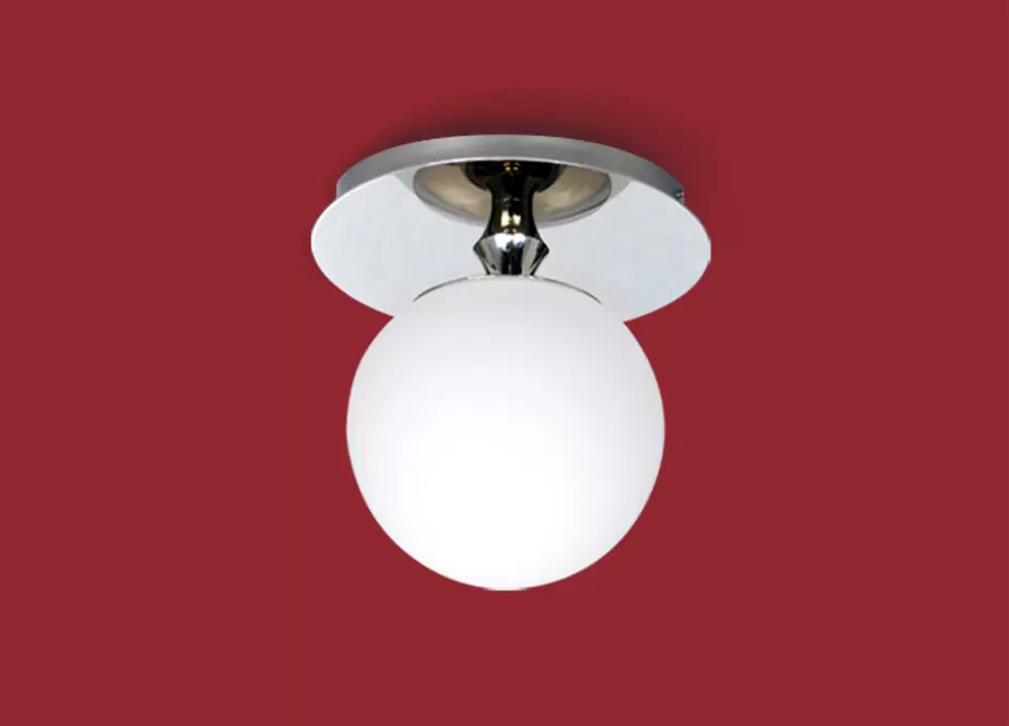 El plafón Relleu Simple es una lámpara de una luz apto LED, disponible en color cromo. Adaptable a todo tipo de ambiente.