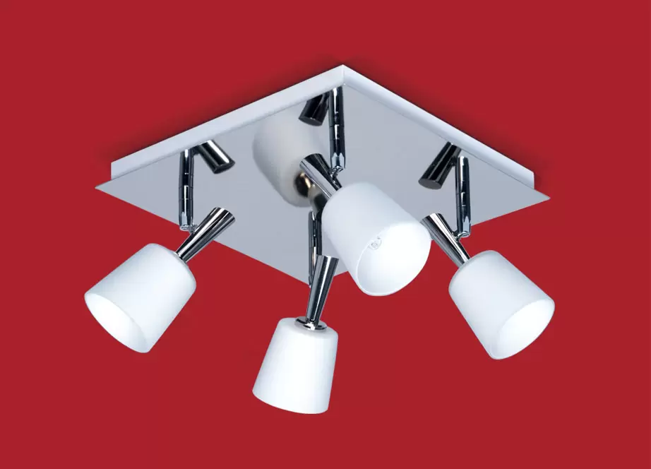 El plafón Bingo Cuádruple es una lámpara de cuatro focos apto LED, disponible en color cromo