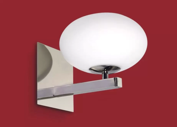 El aplique Marte es un artefacto de aplicar fabricado en metal de una luz. Está disponible en color cromo. Adaptable a todo tipo de ambiente
