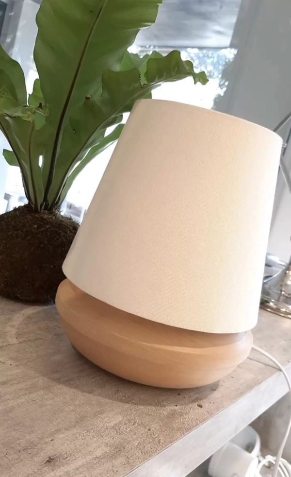 Lampara de mesa Iggy - Imagen 11