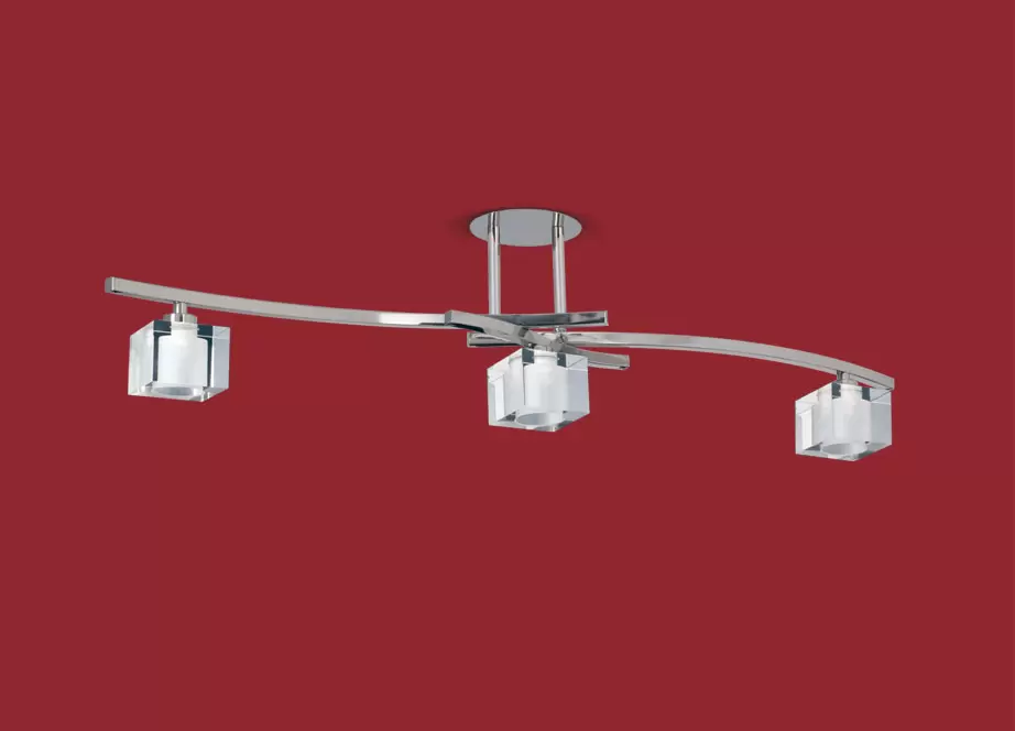 El plafón Delta II Irregular es una lámpara de tres o cinco luces, de color cromo. También disponible la versión #Plafón de tres luces