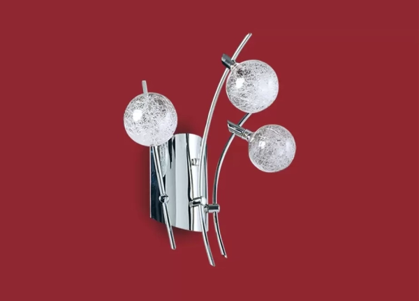 El aplique Luciana es un artefacto de aplicar fabricado en metal de estilo clásico, el mismo está disponible en color cromo.