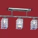 El plafón Pyton Triple es una lámpara de tres luces apto LED, disponible en color cromo con decoración de cristal.