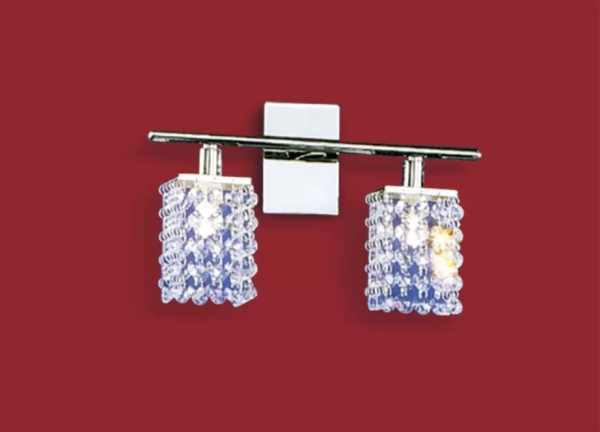 El aplique Pyton Simple es un artefacto de aplicar fabricado en metal de dos luces con decoración de cristal. Disponible en color cromo.