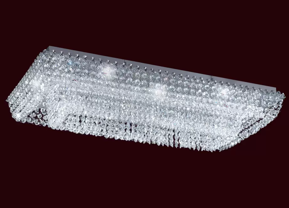El plafón Patagonia Rectangular es una lámpara de doce luces apto LED, disponible en color cromo con decoración de cristal.