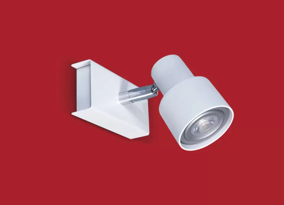 El aplique Boa es una lámpara de una luz o dos luces apto LED. Se adapta fácil a todo tipo de ambiente gracias a su estilo moderno.