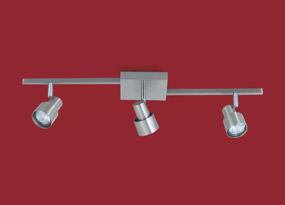 El plafón Boa es una lámpara de tres o cinco luces apto LED. Su estilo moderno la hace adaptable a todo tipo de ambiente.