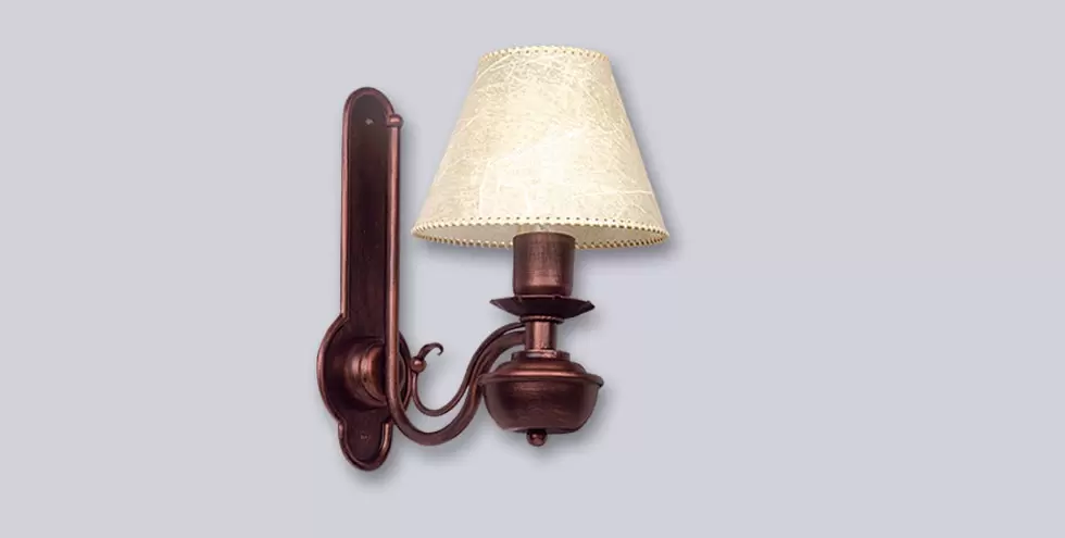 El aplique Capri es una lámpara de una o dos luces apto LED, estilo colonial, disponible en color cobre. Adaptable a todo tipo de ambiente.