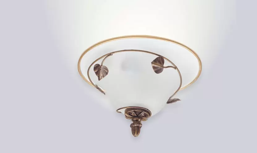 El plafón Primavera es una lámpara de dos luces apto LED, estilo vintage, disponible en color bronce. Viene de dos tamaños diferentes para elegir.