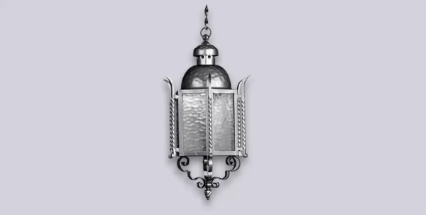 El colgante Cúpula es un aplique de una luz, estilo colonial, disponible en color acero. Apto para interior y exterior.