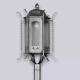 La Farola Española para columnas es una lámpara de una luz, estilo colonial, disponible en color gris. Apto para exterior e interior.
