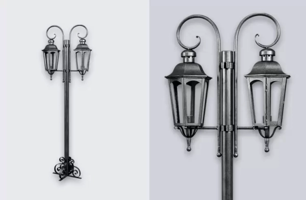La Farola Inglesa es una lámpara de exterior de dos luces, estilo colonial, disponible en color acero. También disponible sin base.
