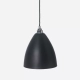 El colgante Scandium es una luminaria de estilo moderno disponible en color gris, blanco, negro, cobre, plátil y dos tamaños: small y medium.