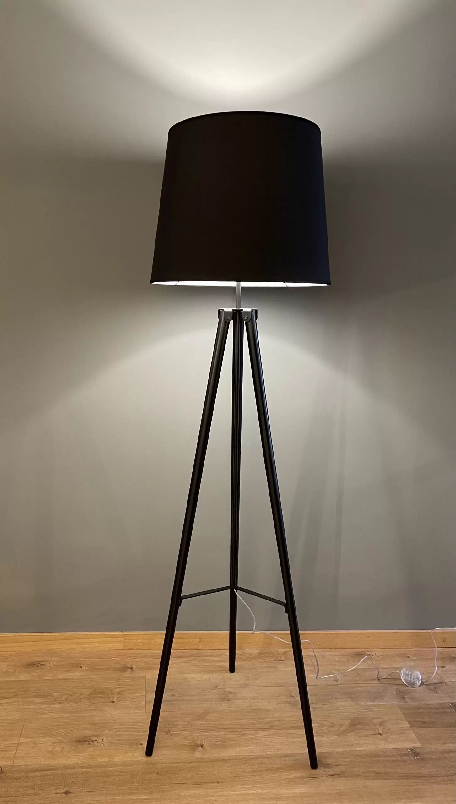 Lámpara de Pie Lucas Lámpara de Pie Lucas - Imagen 12