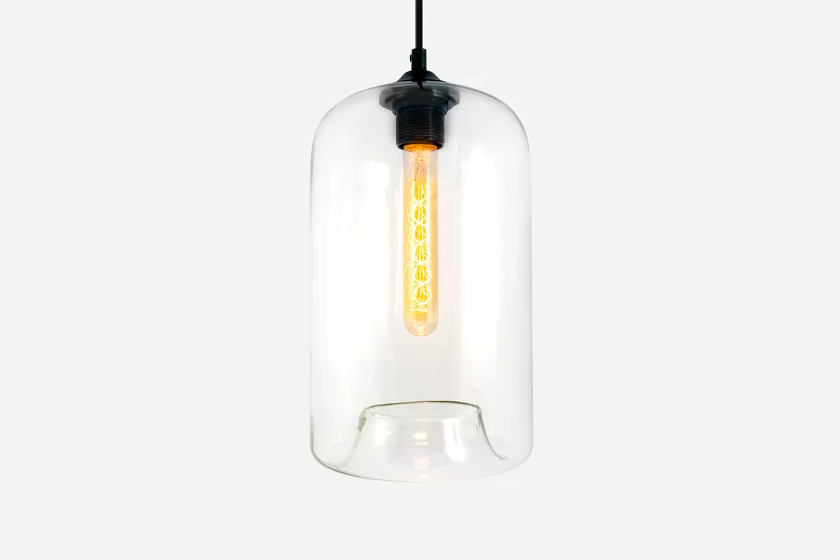 El colgante Nukon es una lámpara fabricada en en cristal, de estilo industrial. Viene disponible en color transparente, gris fume y ámbar. 