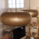 El Colgante Portobello es una luminaria fabricada íntegramente en tiras de cartón reciclado. Decora e ilumina al mismo tiempo.