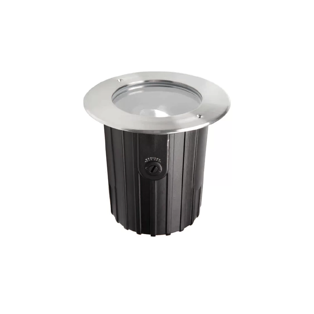 Embutido UP 15. Lámpara de exterior empotrable de piso, fabricado en cuerpo de aluminio y aro frontal de acero inoxidable. Resistente al polvo y al agua.