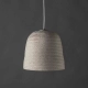 Colgante Bell Algodón. Luminarina de techo rústica diseñada en algodón de arquitectura estilo campana. Disponible únicamente en color beige.