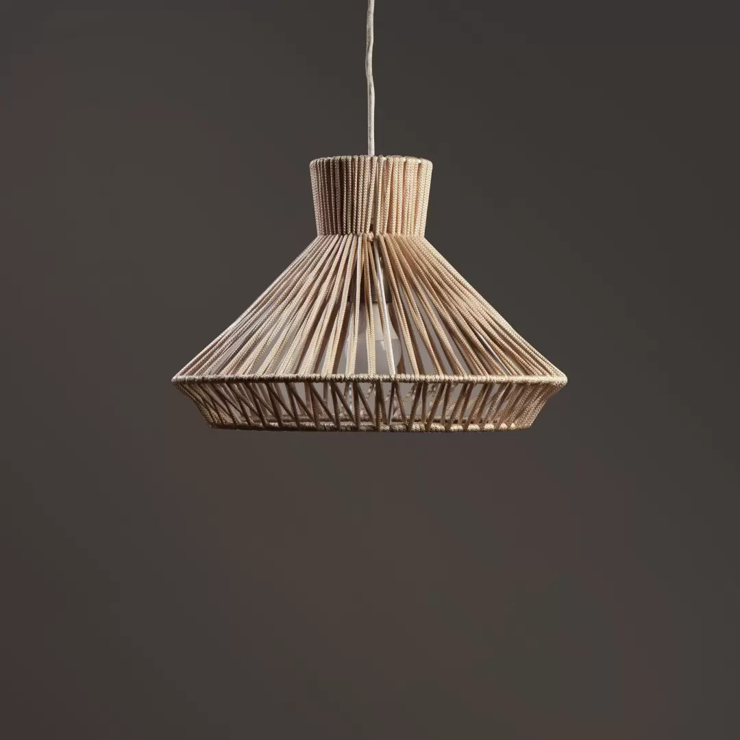 Colgante Tajina. Lampara colgante confeccionada en estructura de metal con cuerpo de yute o hilo tejido. Disponible en S y L. Únicamente color CRUDO.
